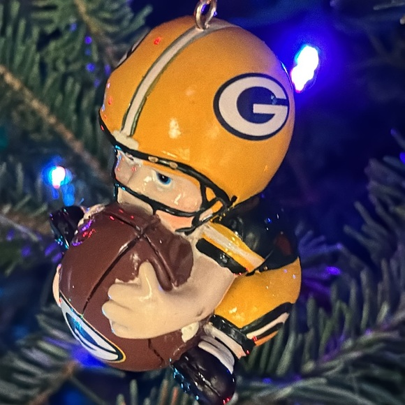GREEN BAY PACKERS! Christmas ornament!🎄 baby boy football 🏈 ornament. Vintage 🎁 - Picture 6 of 8